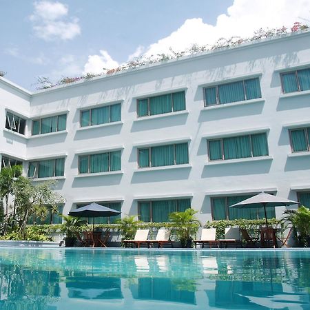 Aston Tropicana Hotel Bandung Extérieur photo