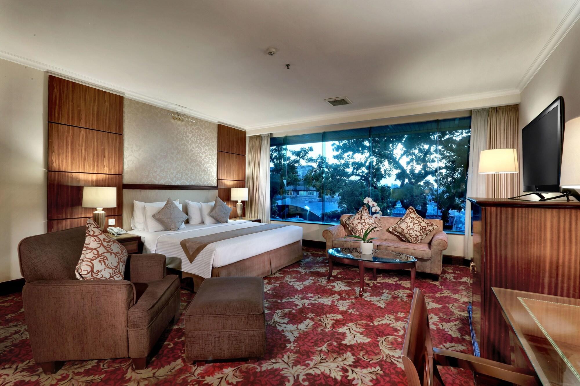 Aston Tropicana Hotel Bandung Extérieur photo