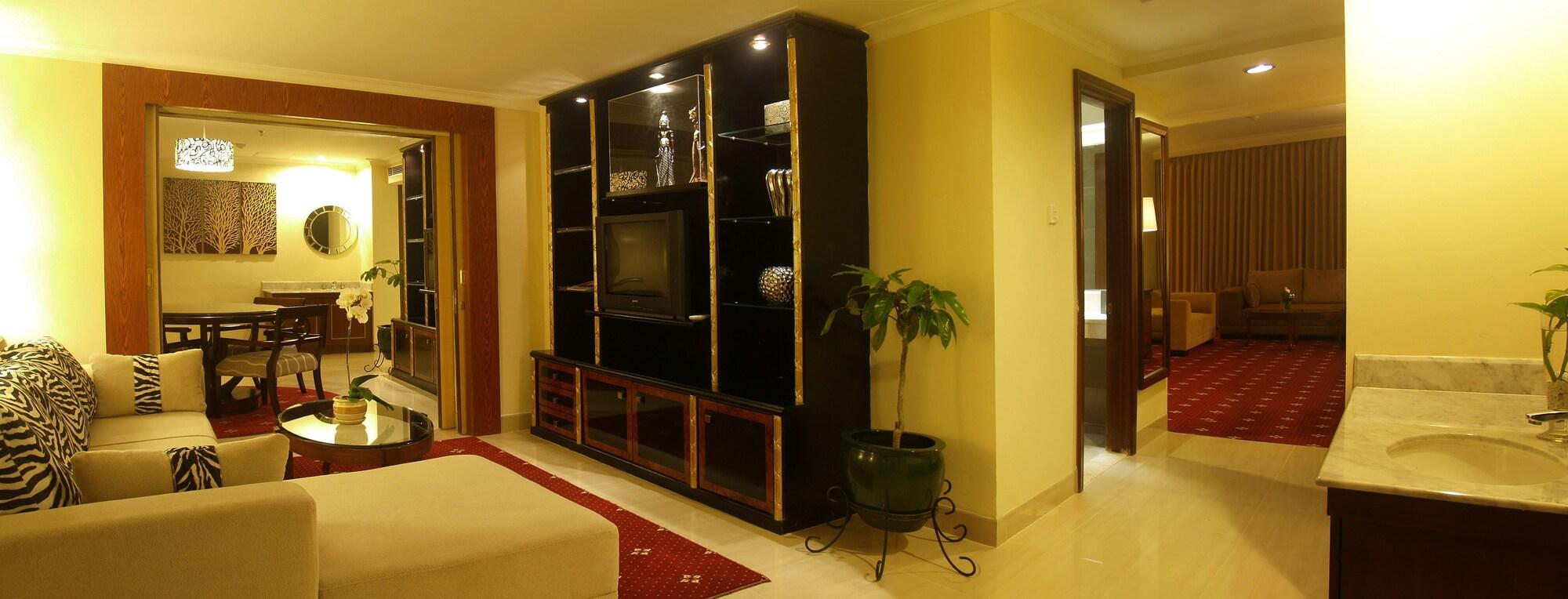 Aston Tropicana Hotel Bandung Extérieur photo