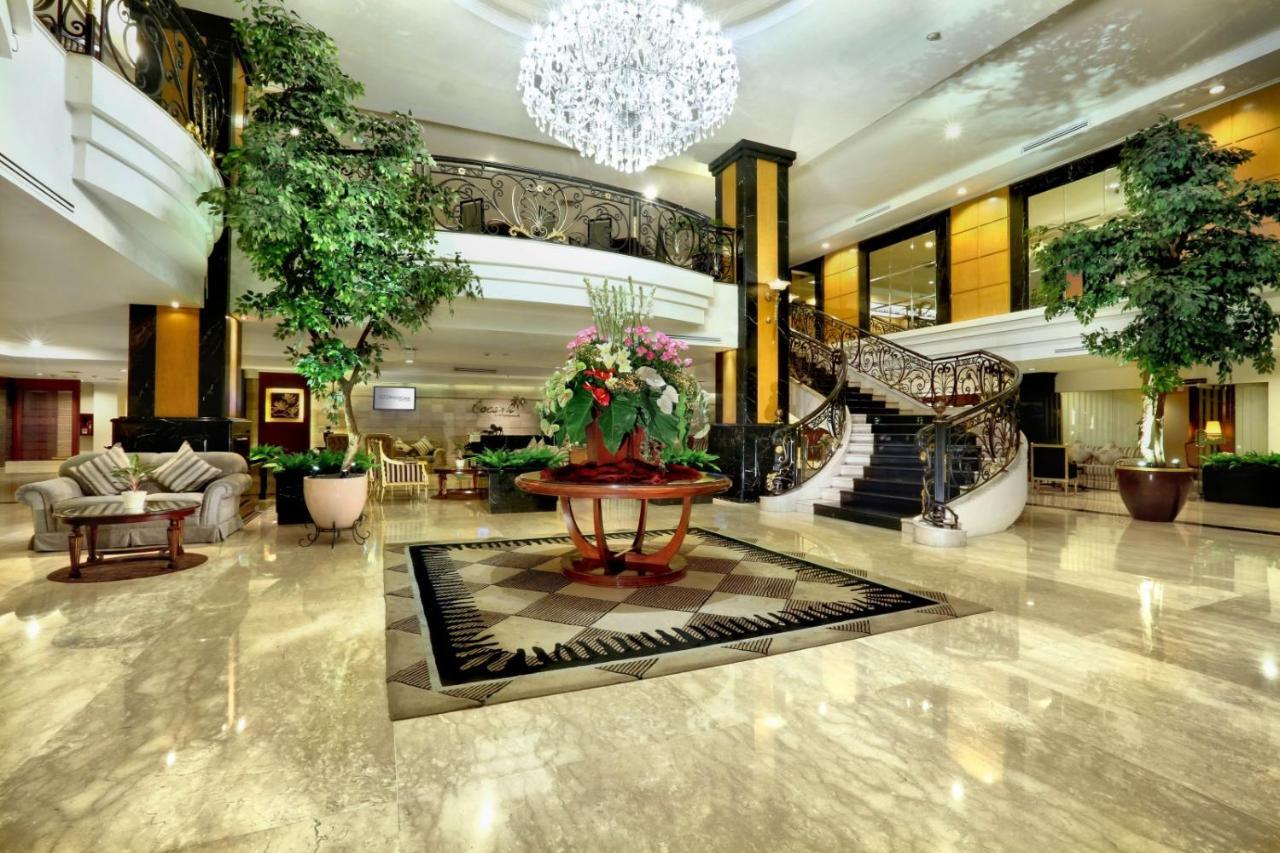 Aston Tropicana Hotel Bandung Extérieur photo