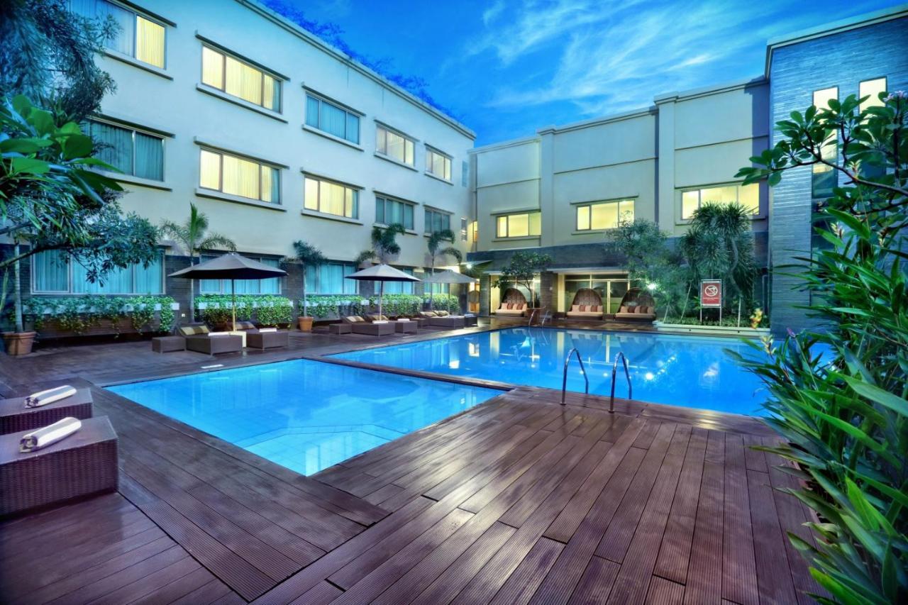 Aston Tropicana Hotel Bandung Extérieur photo