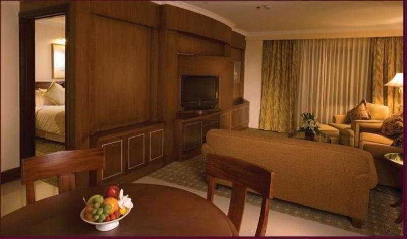 Aston Tropicana Hotel Bandung Extérieur photo