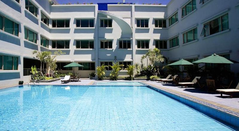 Aston Tropicana Hotel Bandung Extérieur photo